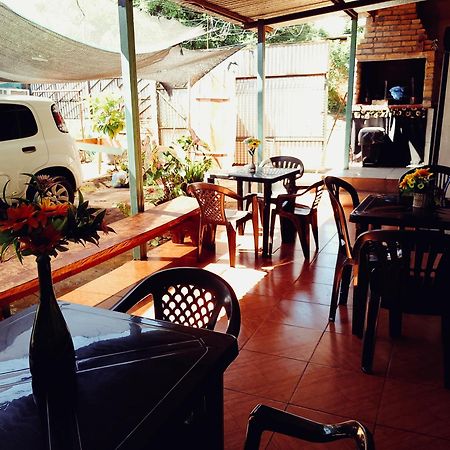 Hostel Loli Puerto Iguazú Exteriör bild
