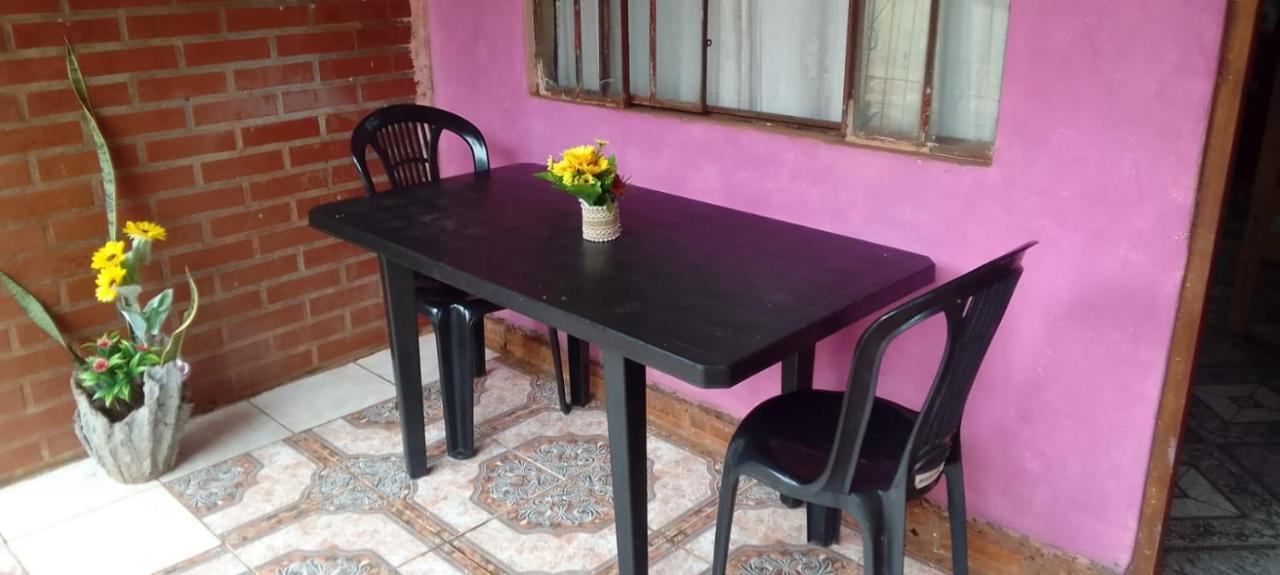 Hostel Loli Puerto Iguazú Exteriör bild