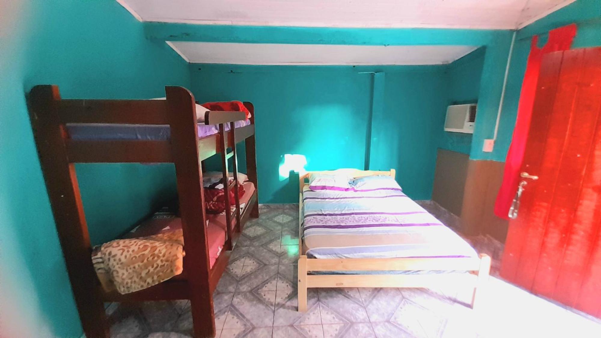Hostel Loli Puerto Iguazú Exteriör bild
