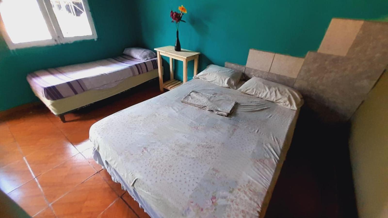 Hostel Loli Puerto Iguazú Exteriör bild