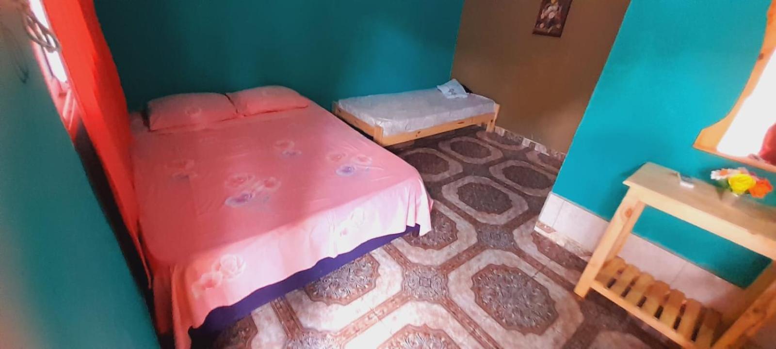 Hostel Loli Puerto Iguazú Exteriör bild