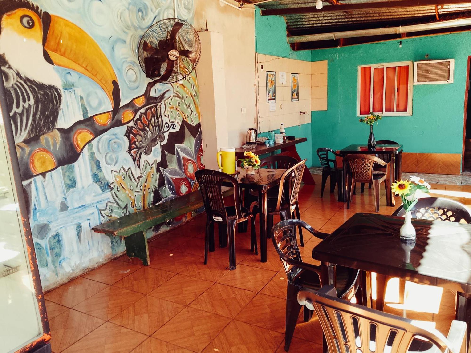 Hostel Loli Puerto Iguazú Exteriör bild